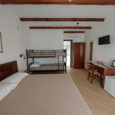 Agro 1798 Country Guest House แตร์ราชินา ภายนอก รูปภาพ