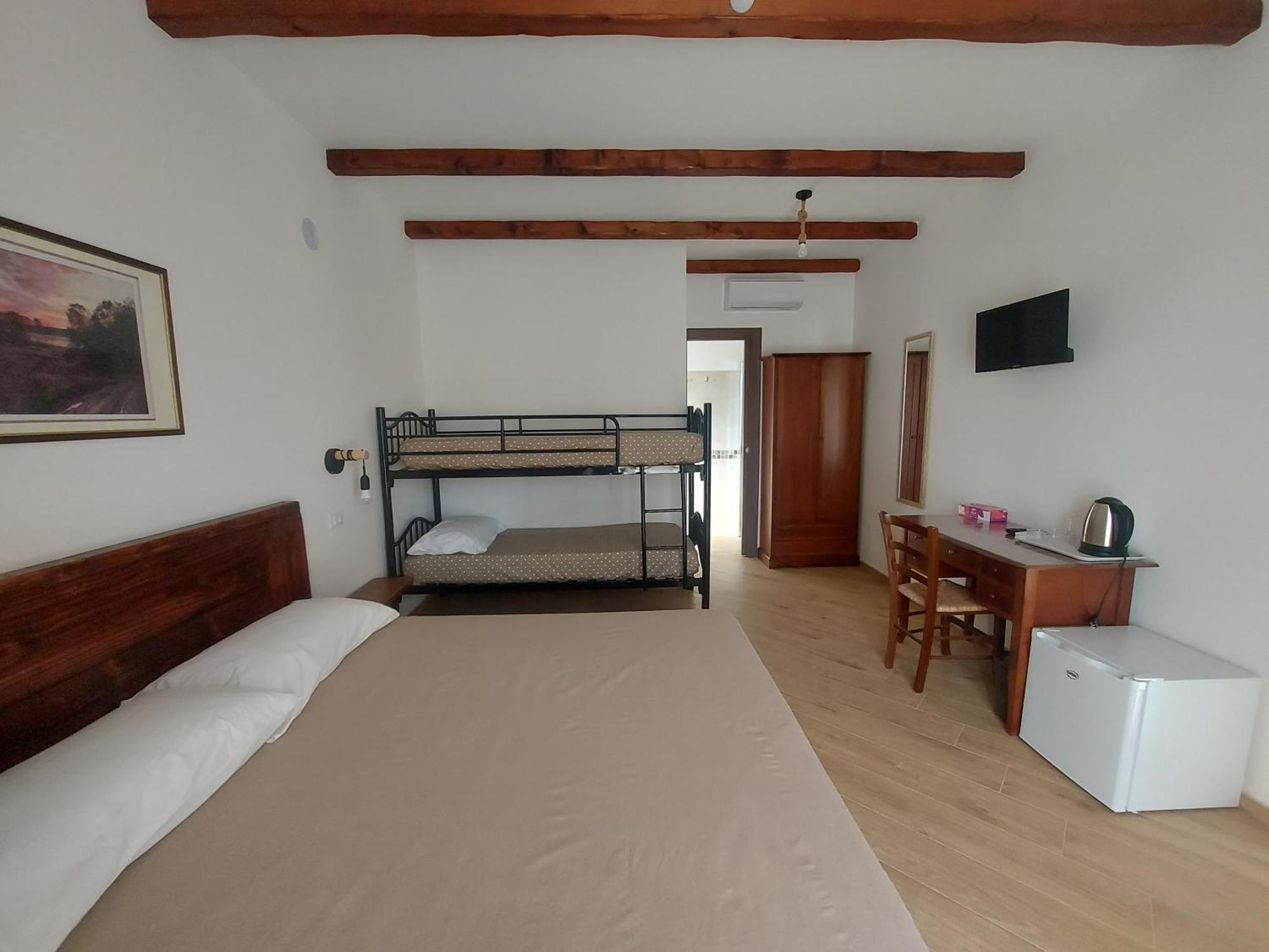 Agro 1798 Country Guest House แตร์ราชินา ภายนอก รูปภาพ